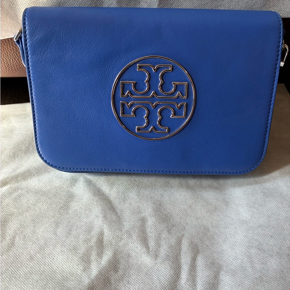 Tory Burch Miller Crossbody • Signature Logo • Classic Leather • Like New